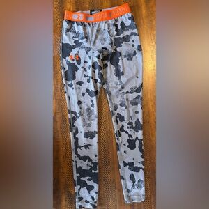 Under Armour Heat Gear Grey and Black Camo Adult Small Leggings with Orange Logo